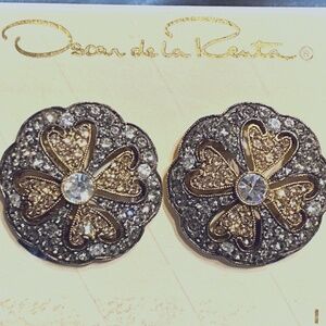 Classic Oscar de la Renta Medallion Clip On Earrings
